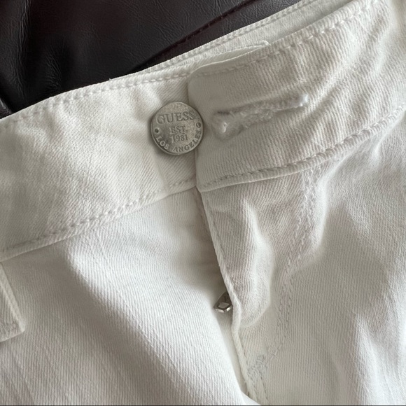 Guess Low-rise Jeans off-white - Picture 8 of 9